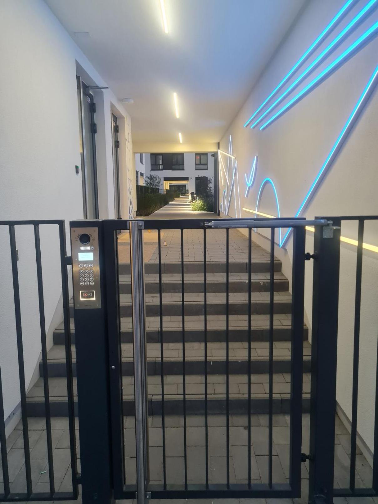 Airport Apartment Варшава Екстер'єр фото