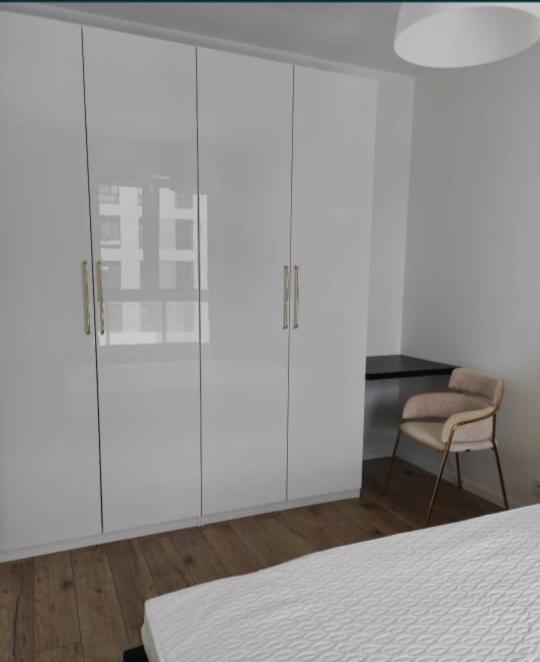 Airport Apartment Варшава Екстер'єр фото