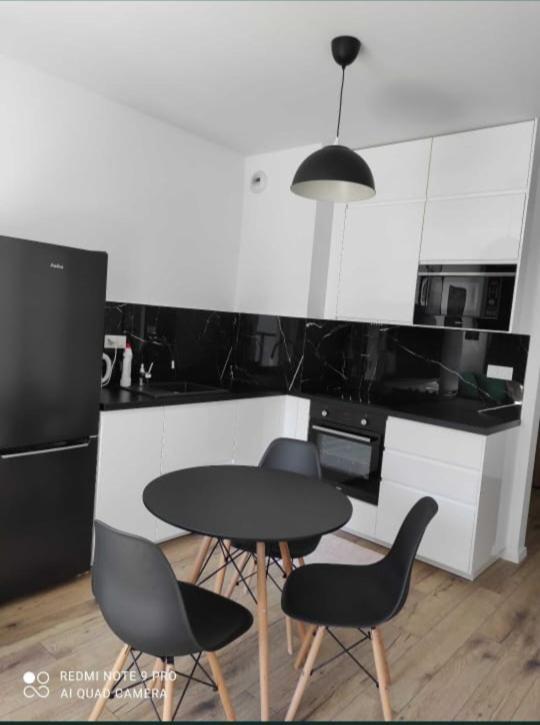Airport Apartment Варшава Екстер'єр фото